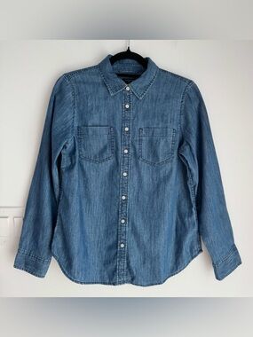 TALBOTS Chambray Modern Classic Shirt Marin Wash 100% cotton